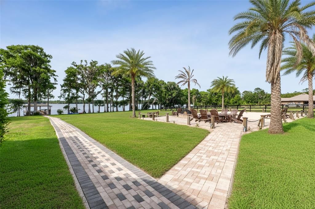For Sale: $4,500,000 (6 beds, 7 baths, 5776 Square Feet)