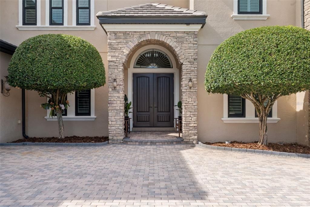 For Sale: $4,500,000 (6 beds, 7 baths, 5776 Square Feet)