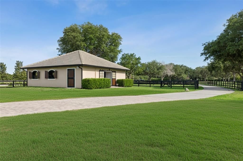 For Sale: $4,500,000 (6 beds, 7 baths, 5776 Square Feet)
