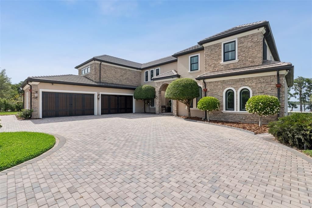 For Sale: $4,500,000 (6 beds, 7 baths, 5776 Square Feet)