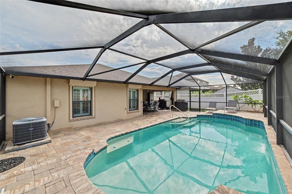 For Sale: $399,500 (3 beds, 2 baths, 1784 Square Feet)