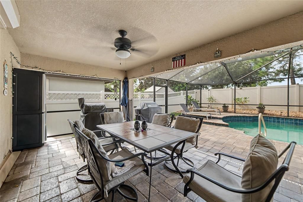 For Sale: $399,500 (3 beds, 2 baths, 1784 Square Feet)