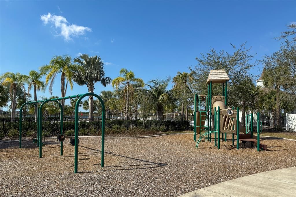 For Sale: $399,500 (3 beds, 2 baths, 1784 Square Feet)