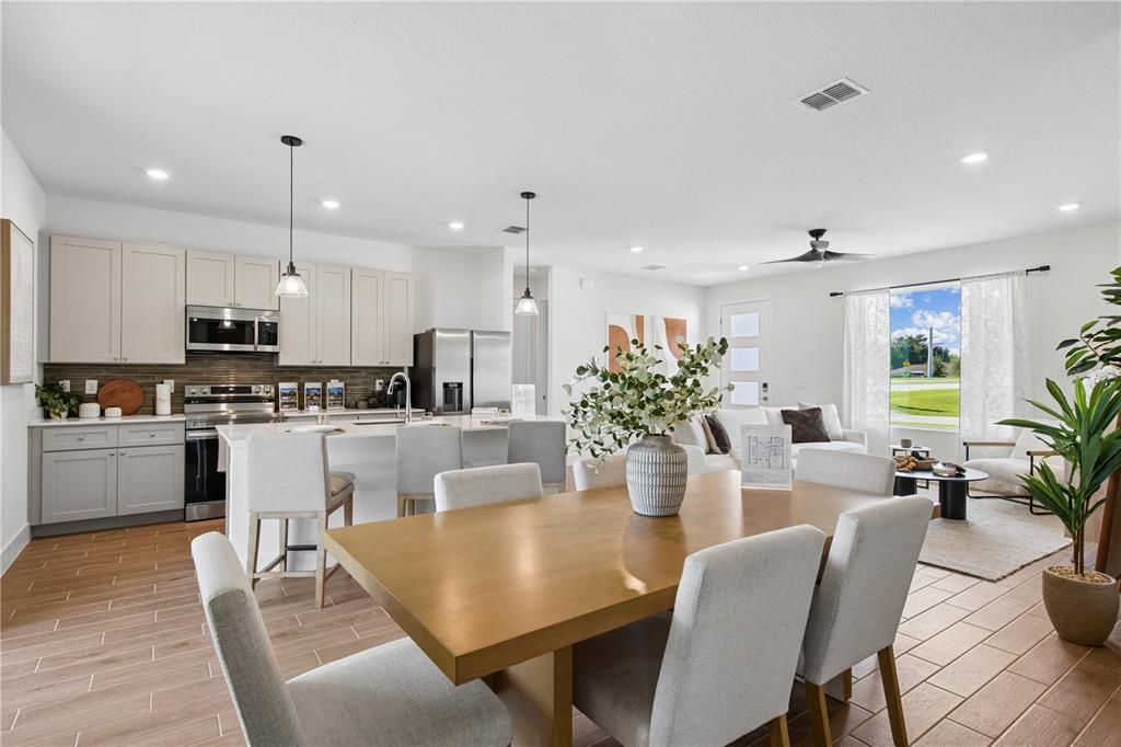 En Venta: $349,000 (3 camas, 2 baños, 1681 Pies cuadrados)