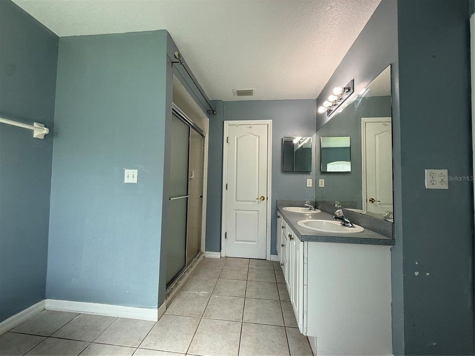 В аренду: $2,300 (3 спален, 2 ванн, 1651 Квадратных фут)