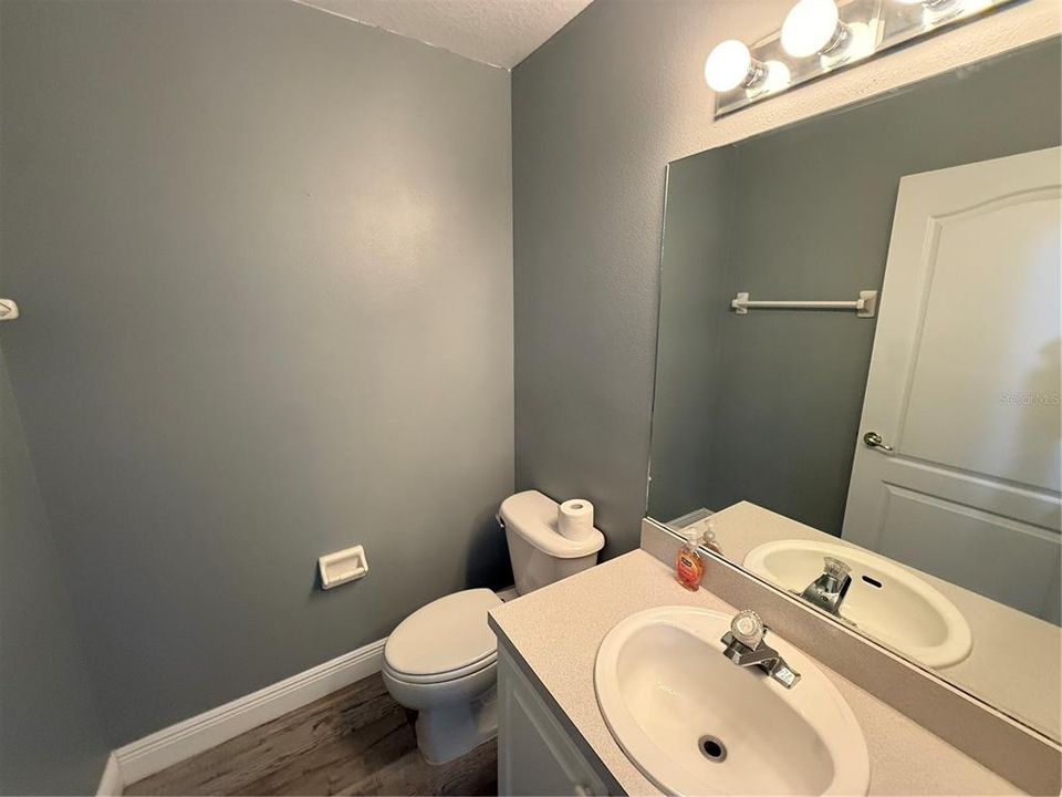 В аренду: $2,300 (3 спален, 2 ванн, 1651 Квадратных фут)