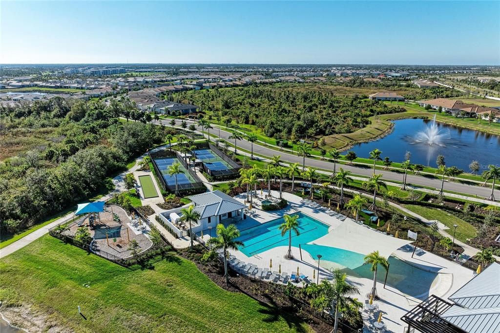 На продажу: $339,000 (2 спален, 2 ванн, 1501 Квадратных фут)
