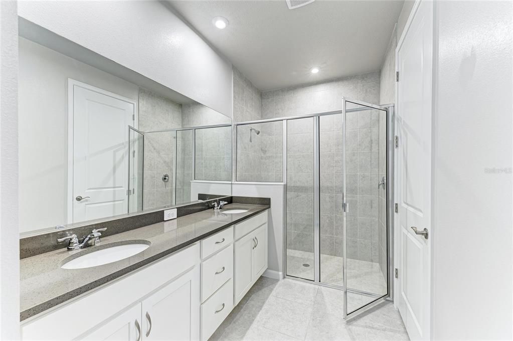 На продажу: $339,000 (2 спален, 2 ванн, 1501 Квадратных фут)