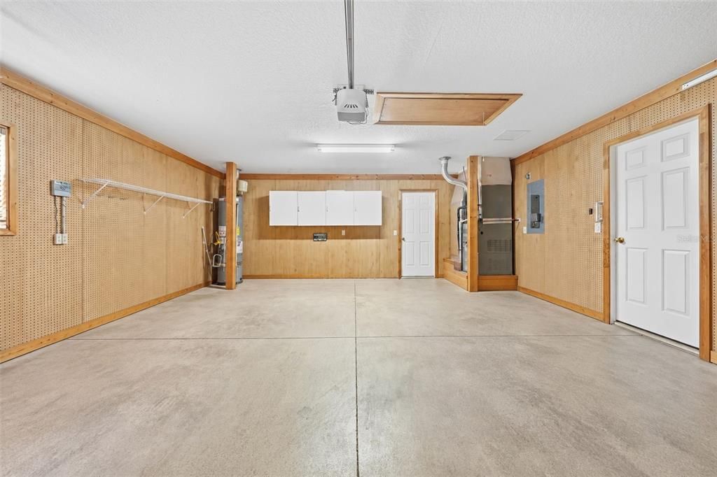 For Sale: $280,000 (3 beds, 2 baths, 1655 Square Feet)