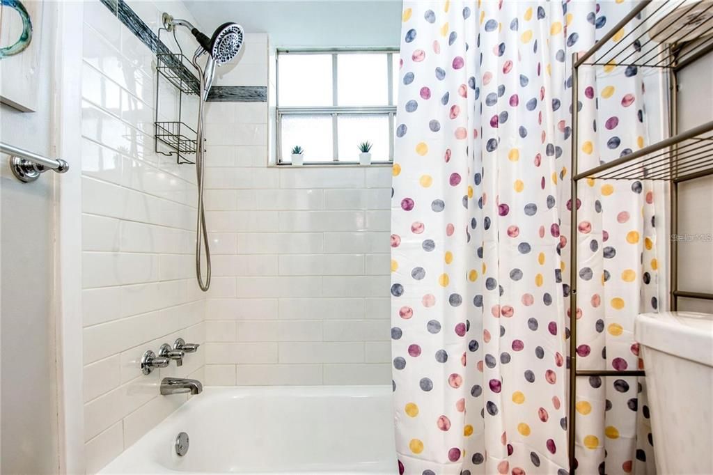 En Venta: $99,900 (2 camas, 2 baños, 888 Pies cuadrados)