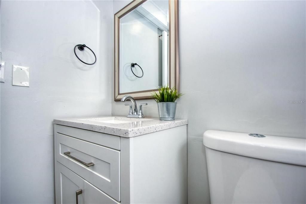 En Venta: $99,900 (2 camas, 2 baños, 888 Pies cuadrados)