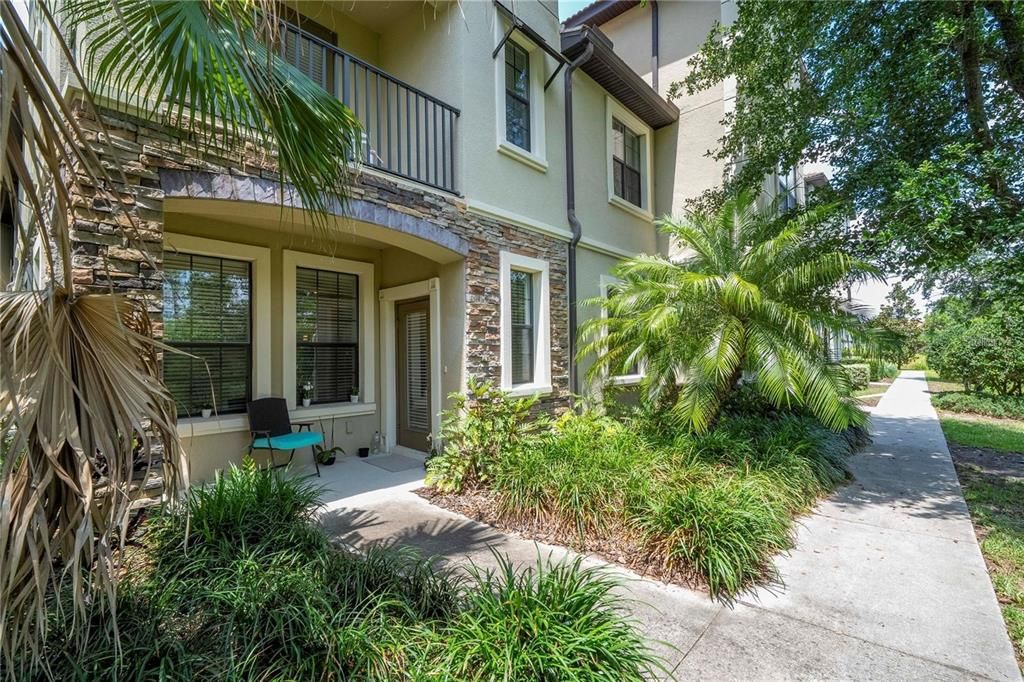 For Sale: $460,000 (6 beds, 5 baths, 2995 Square Feet)