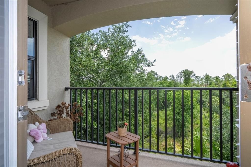 For Sale: $460,000 (6 beds, 5 baths, 2995 Square Feet)
