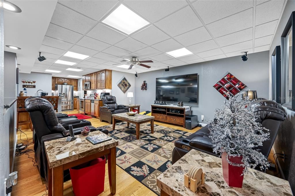 For Sale: $924,900 (5 beds, 5 baths, 2850 Square Feet)