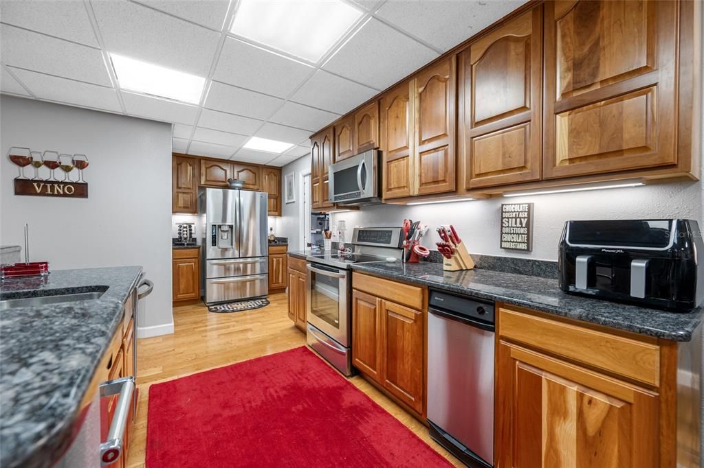 For Sale: $924,900 (5 beds, 5 baths, 2850 Square Feet)