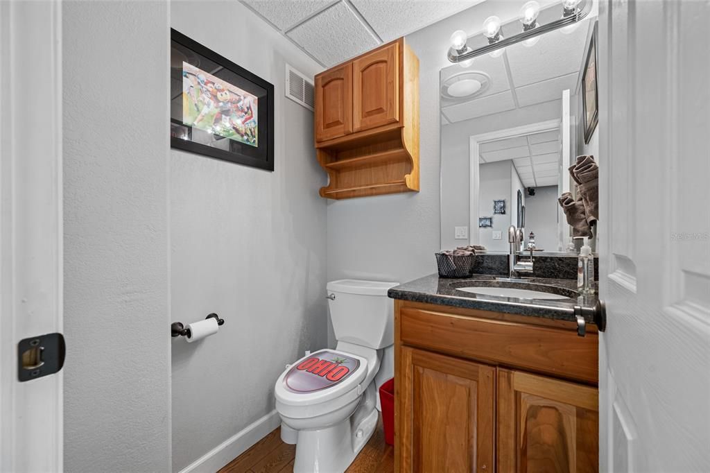 For Sale: $924,900 (5 beds, 5 baths, 2850 Square Feet)