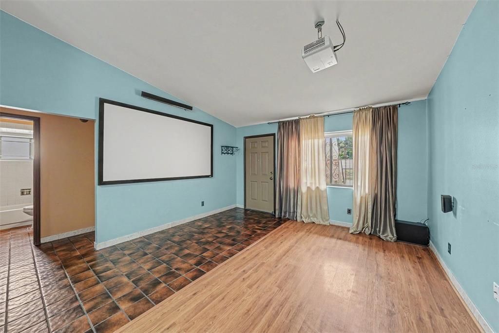 En Venta: $265,000 (2 camas, 2 baños, 1156 Pies cuadrados)
