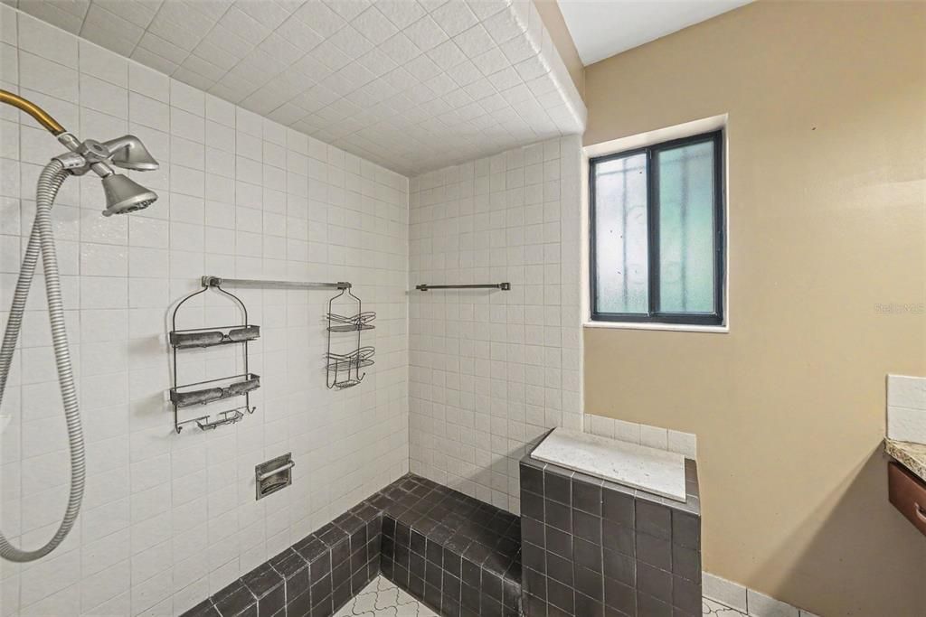 En Venta: $265,000 (2 camas, 2 baños, 1156 Pies cuadrados)