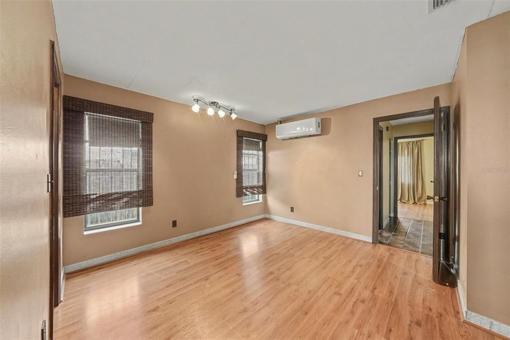 En Venta: $265,000 (2 camas, 2 baños, 1156 Pies cuadrados)