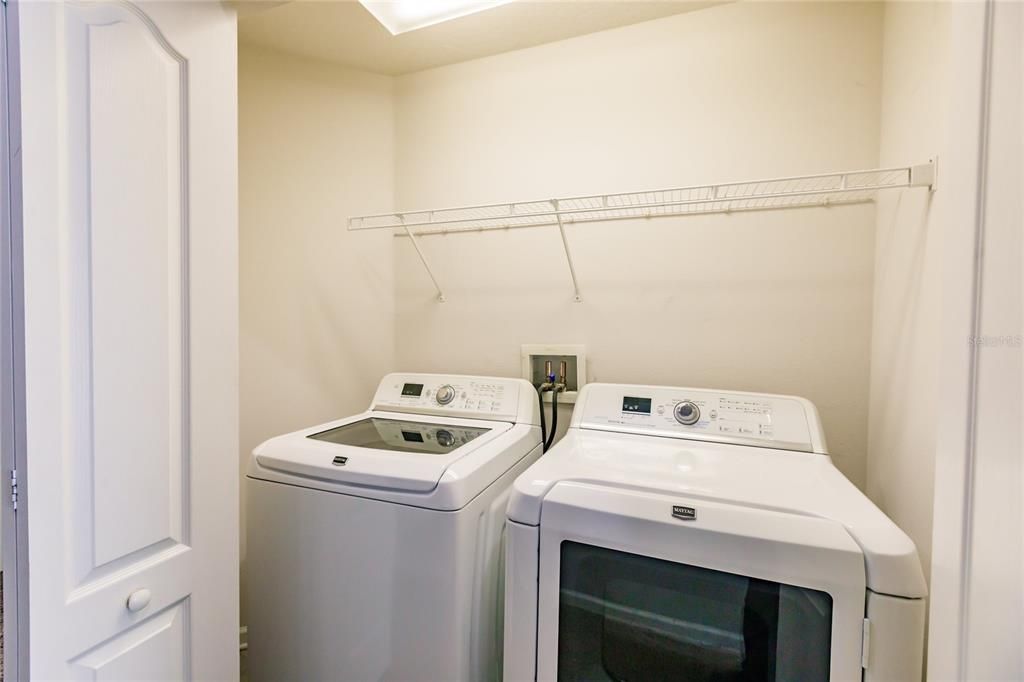 For Rent: $2,050 (3 beds, 2 baths, 1596 Square Feet)