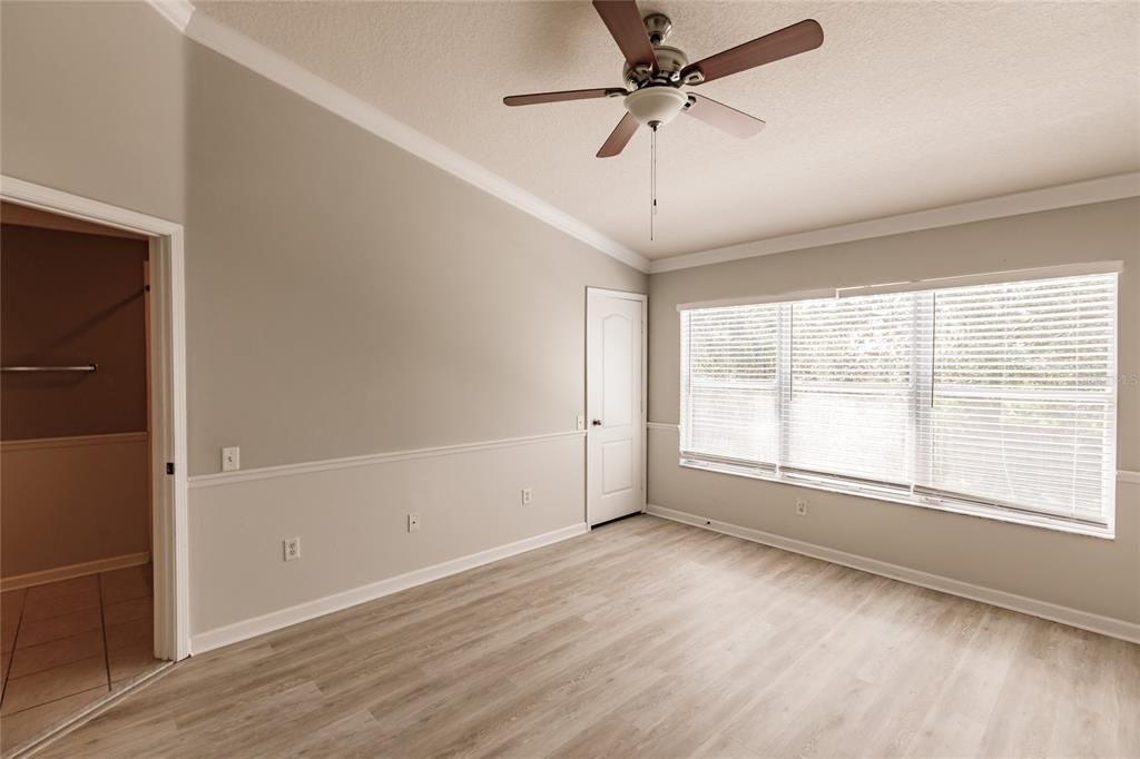 For Rent: $2,050 (3 beds, 2 baths, 1596 Square Feet)