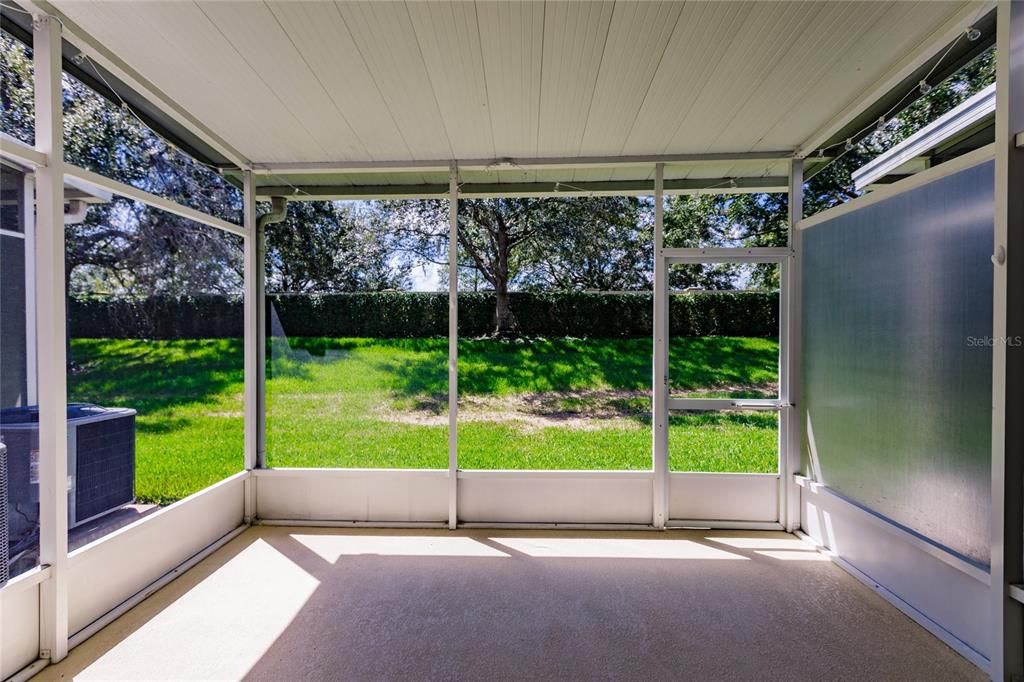 For Rent: $2,050 (3 beds, 2 baths, 1596 Square Feet)