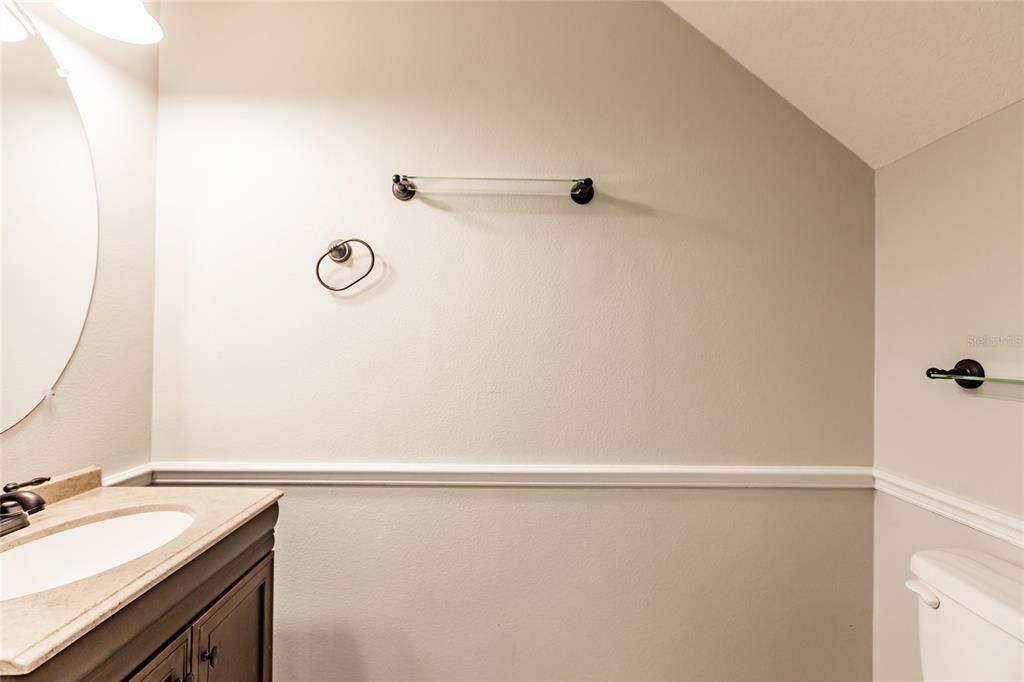 For Rent: $2,050 (3 beds, 2 baths, 1596 Square Feet)