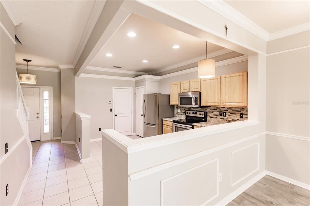 For Rent: $2,050 (3 beds, 2 baths, 1596 Square Feet)
