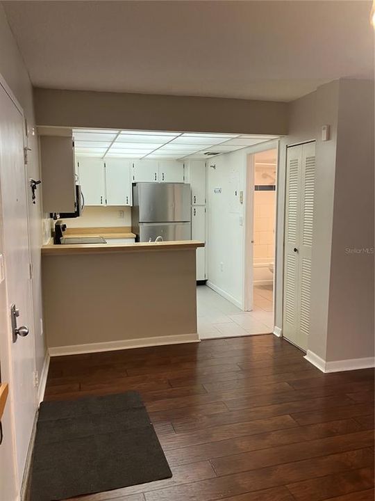 For Rent: $1,250 (1 beds, 1 baths, 634 Square Feet)