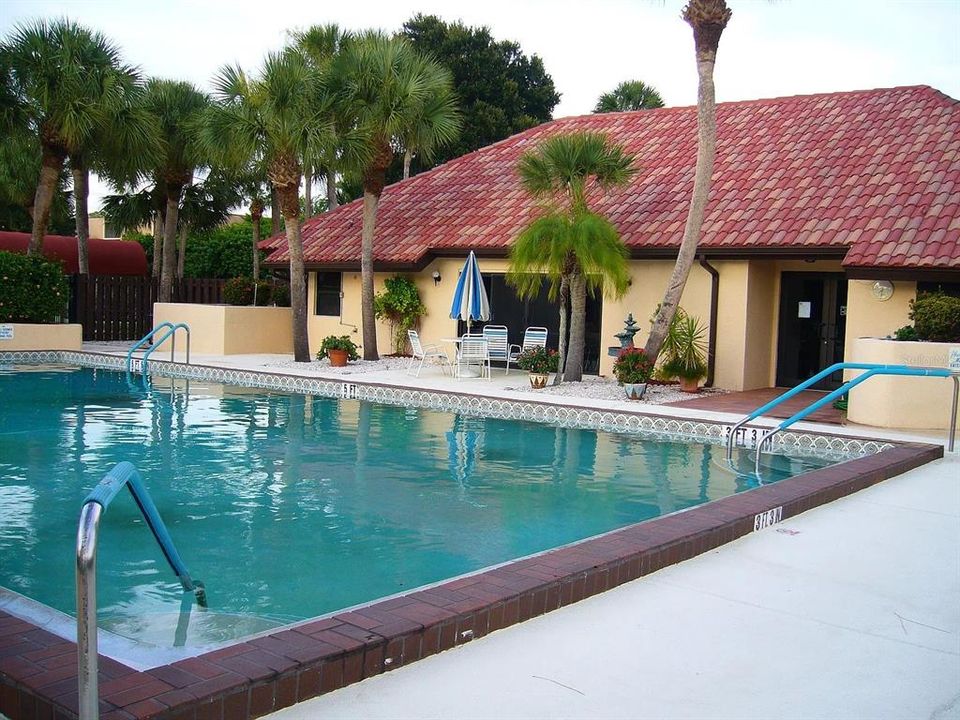 For Rent: $1,250 (1 beds, 1 baths, 634 Square Feet)