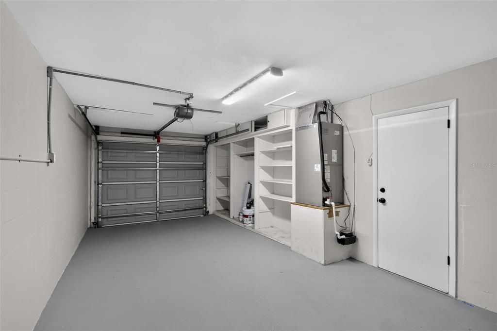 For Sale: $194,900 (2 beds, 1 baths, 1016 Square Feet)