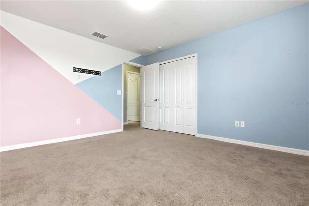For Sale: $352,000 (3 beds, 2 baths, 2350 Square Feet)