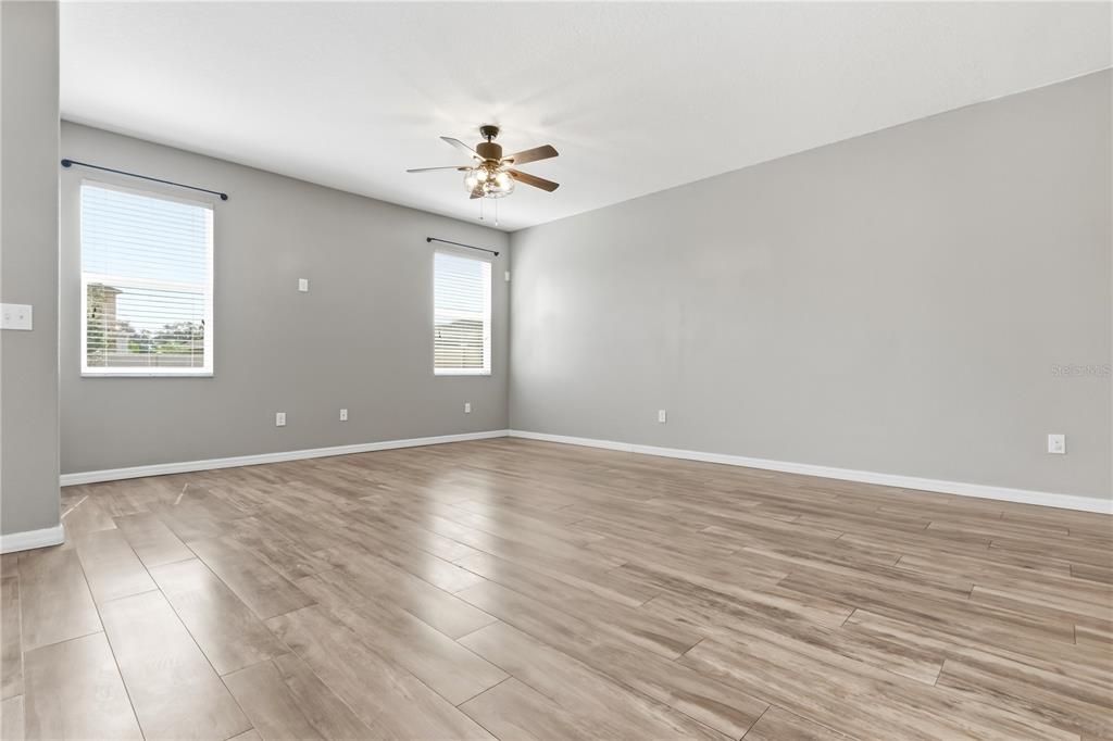 For Sale: $352,000 (3 beds, 2 baths, 2350 Square Feet)