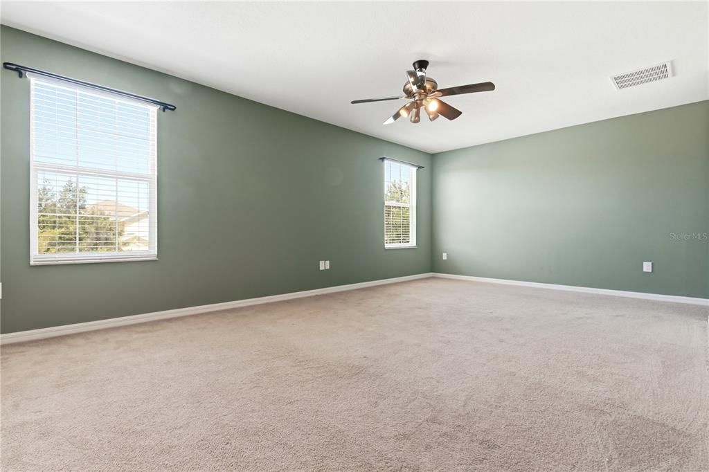 For Sale: $352,000 (3 beds, 2 baths, 2350 Square Feet)