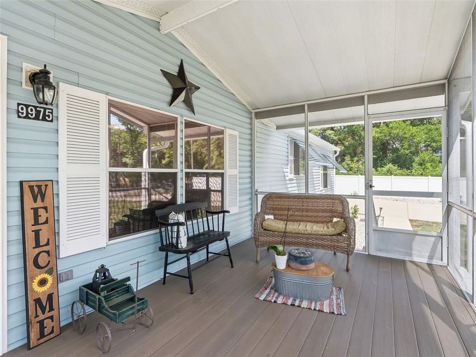 For Sale: $290,000 (3 beds, 2 baths, 1566 Square Feet)