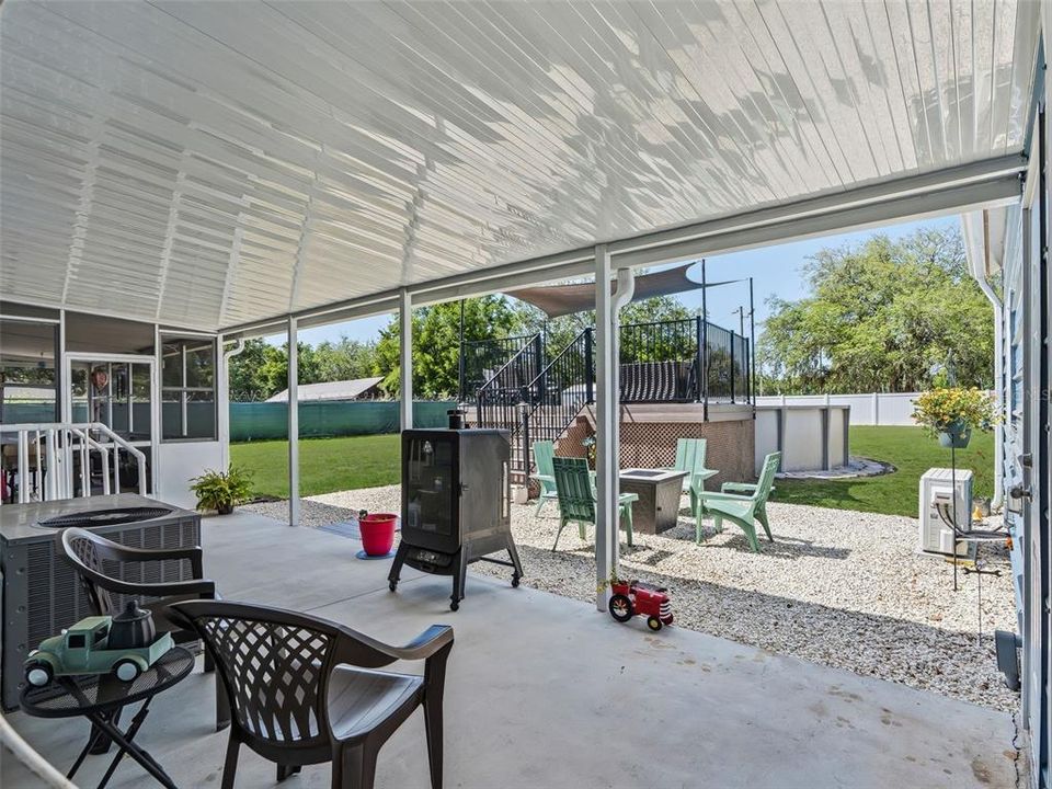 For Sale: $290,000 (3 beds, 2 baths, 1566 Square Feet)