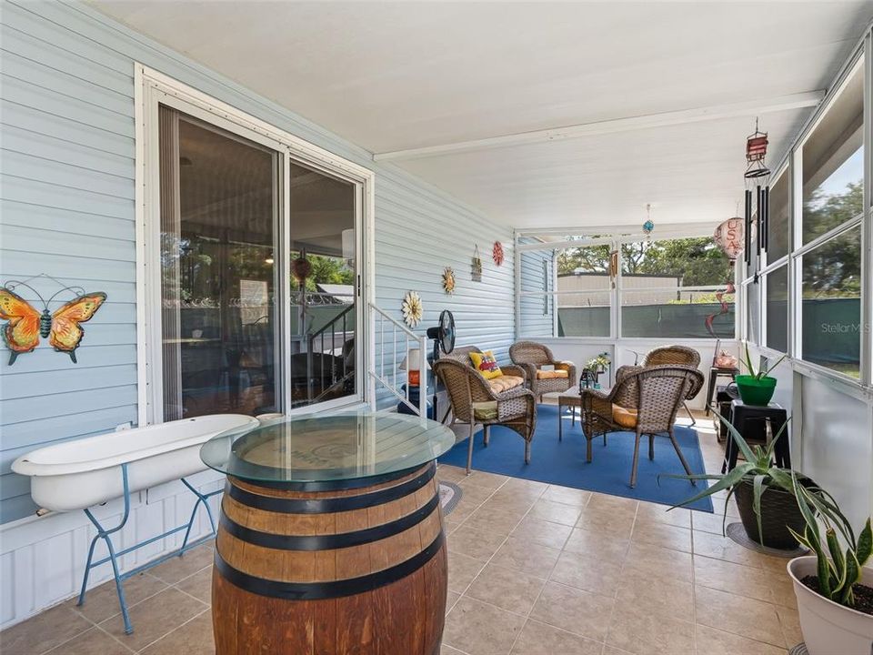 For Sale: $290,000 (3 beds, 2 baths, 1566 Square Feet)