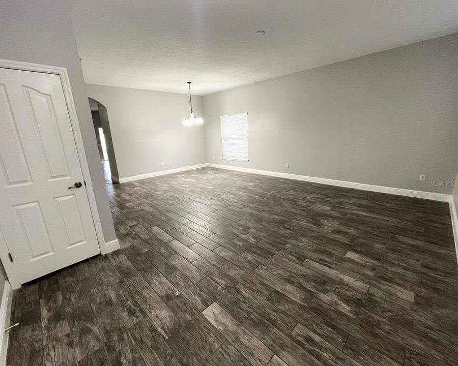 For Rent: $2,600 (3 beds, 2 baths, 1770 Square Feet)