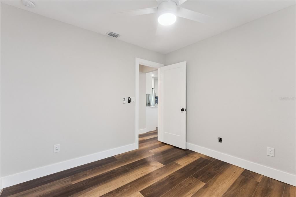 For Sale: $330,000 (2 beds, 2 baths, 803 Square Feet)