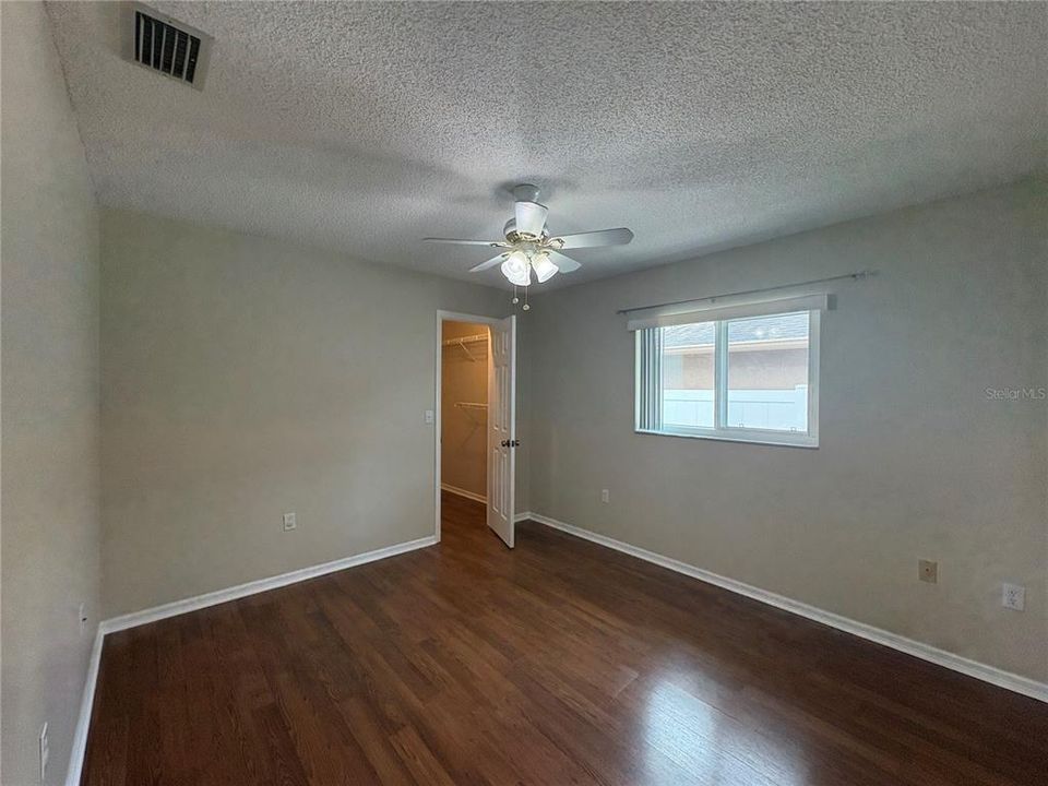 En Venta: $495,000 (3 camas, 2 baños, 2058 Pies cuadrados)