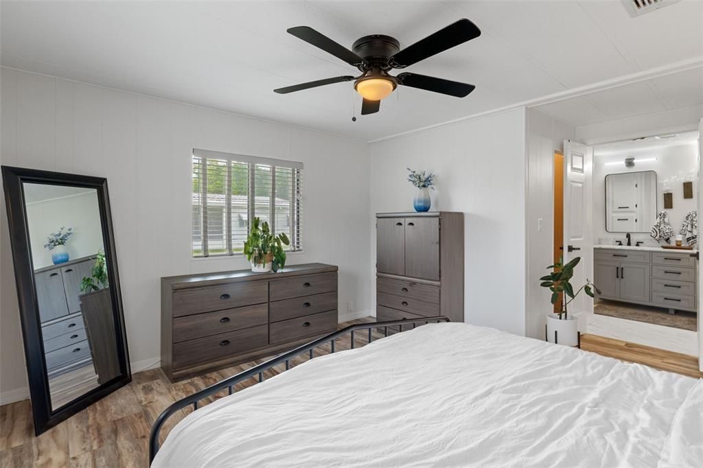 For Sale: $199,900 (3 beds, 2 baths, 1380 Square Feet)