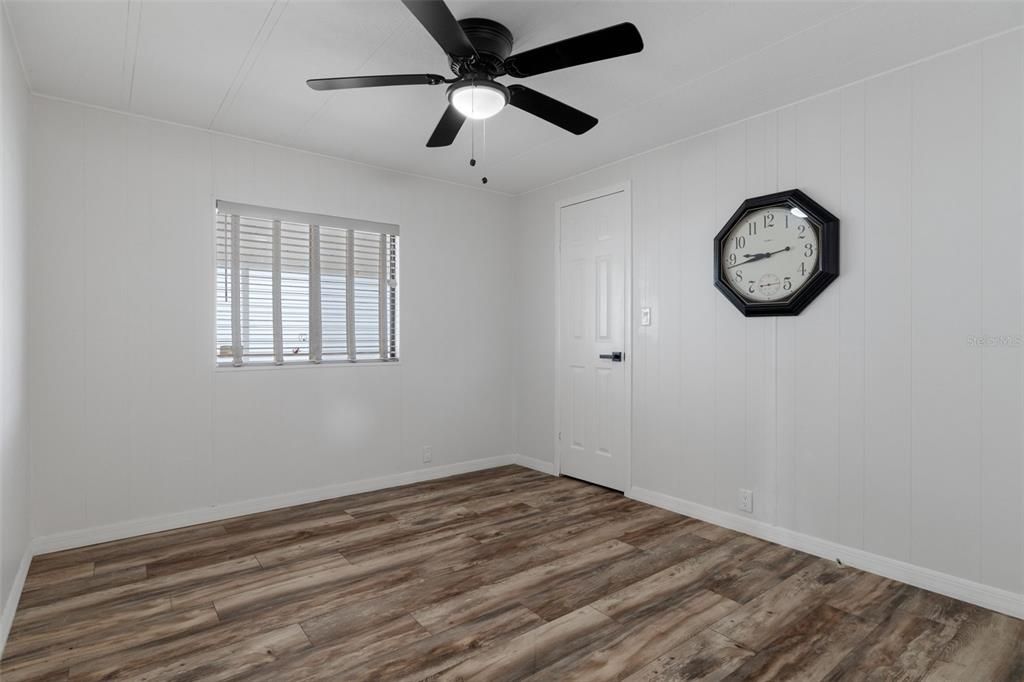 For Sale: $199,900 (3 beds, 2 baths, 1380 Square Feet)