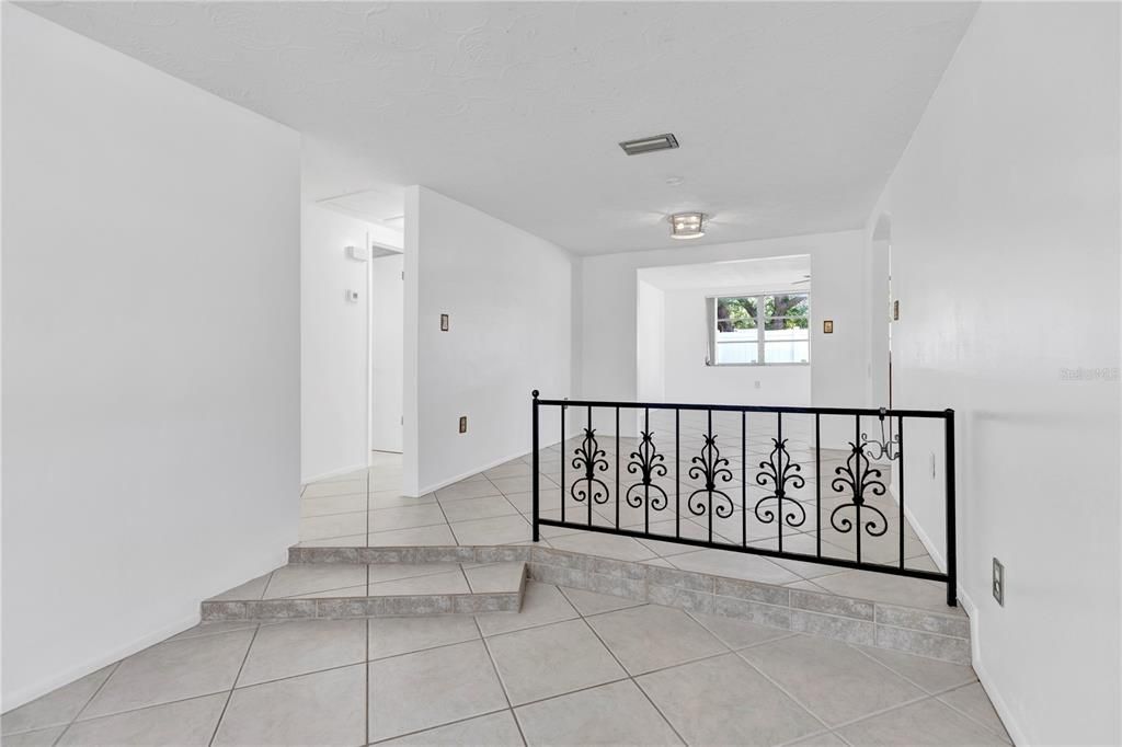 For Sale: $250,000 (3 beds, 2 baths, 1522 Square Feet)