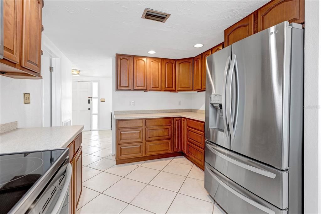 For Sale: $250,000 (3 beds, 2 baths, 1522 Square Feet)