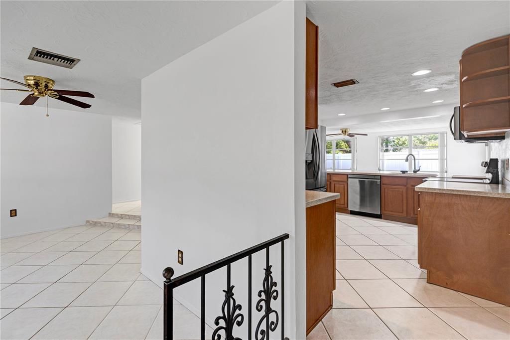 For Sale: $250,000 (3 beds, 2 baths, 1522 Square Feet)