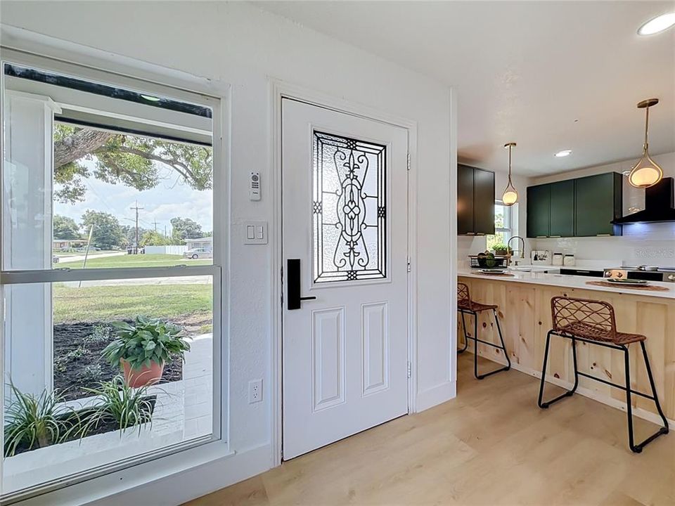 For Sale: $384,900 (4 beds, 3 baths, 1556 Square Feet)