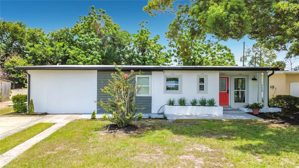For Sale: $384,900 (4 beds, 3 baths, 1556 Square Feet)