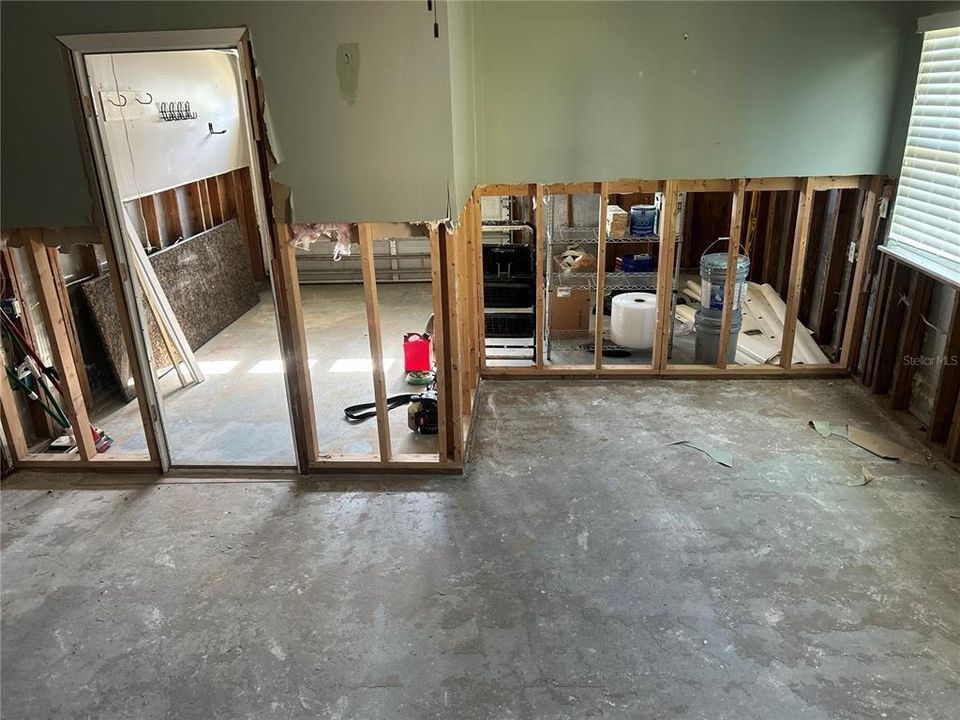 En Venta: $499,000 (3 camas, 2 baños, 1310 Pies cuadrados)
