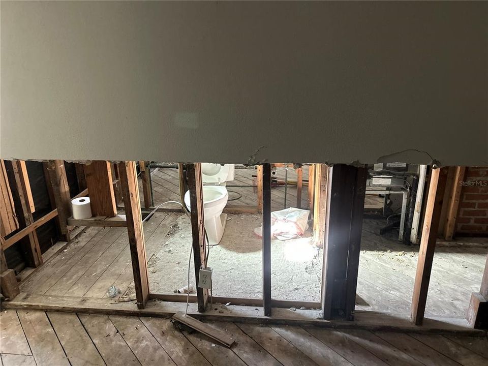 En Venta: $499,000 (3 camas, 2 baños, 1310 Pies cuadrados)