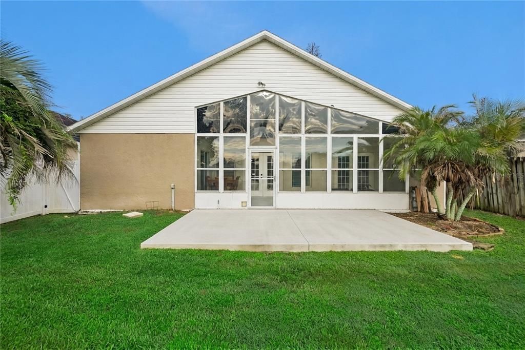 For Sale: $365,000 (3 beds, 2 baths, 1338 Square Feet)